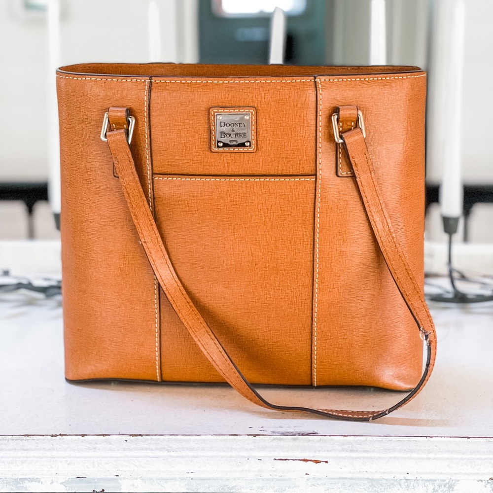 Dooney & Bourke Tote bag